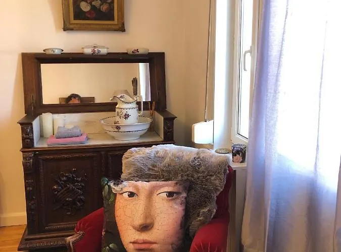 Eva فندق مبيت وإفطار *